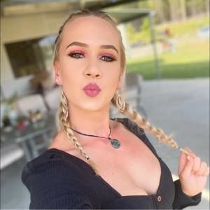 Meet your Posher, Stacey